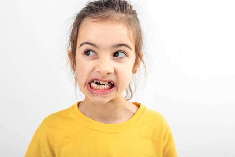 denti neri da latte